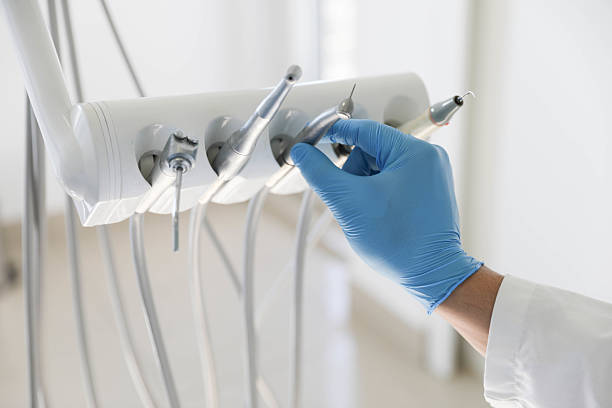Professional Tooth Extraction technician working in Morris County County, TX